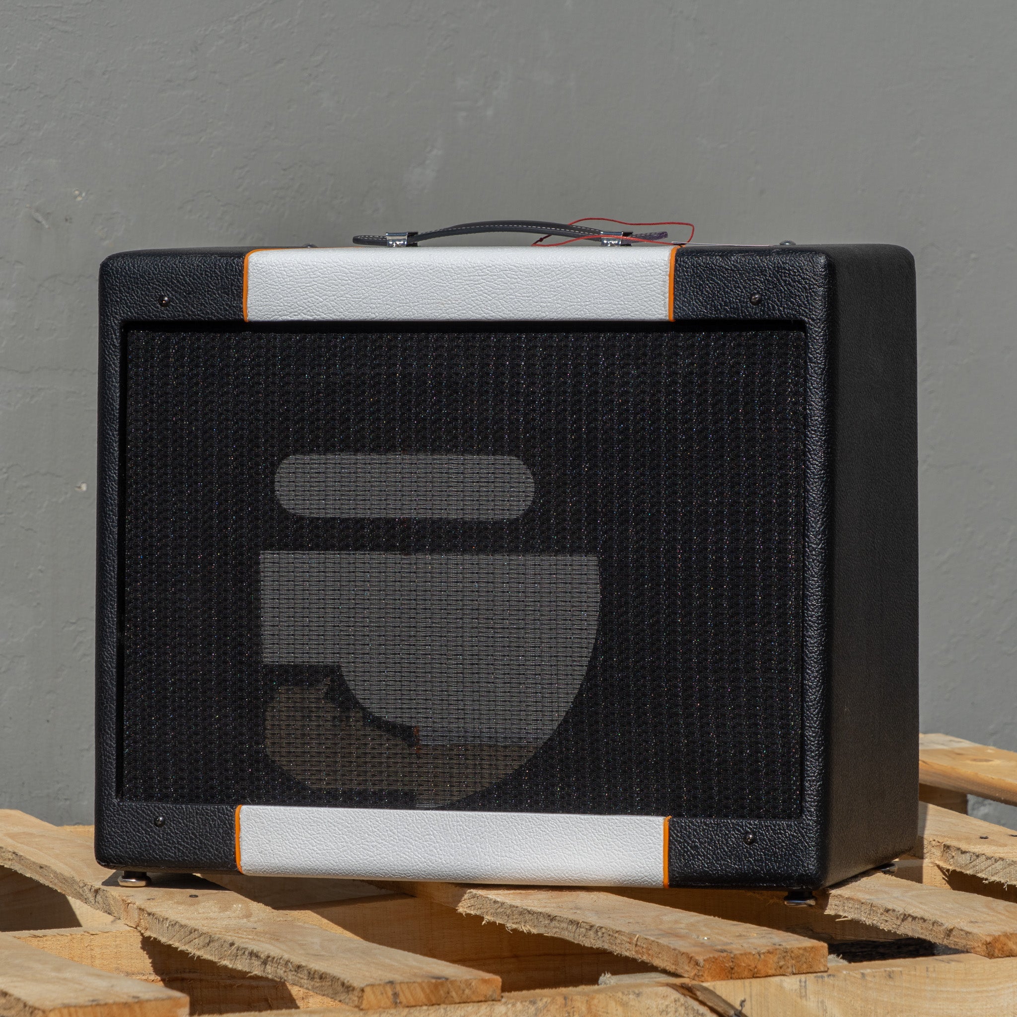 Black & White Narrow Panel 5E3 Deluxe Amplifier Cabinet