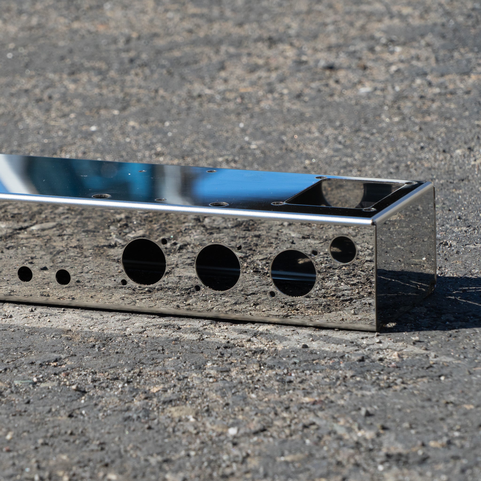 RUBY Branded Chrome Tweed Deluxe 5E3 Style Chassis - Black Text