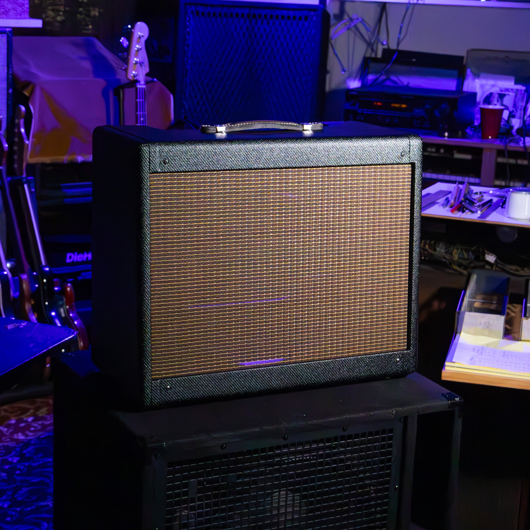 Black Nitro Laquer Tweed Narrow Panel 5E3 Deluxe Cabinet