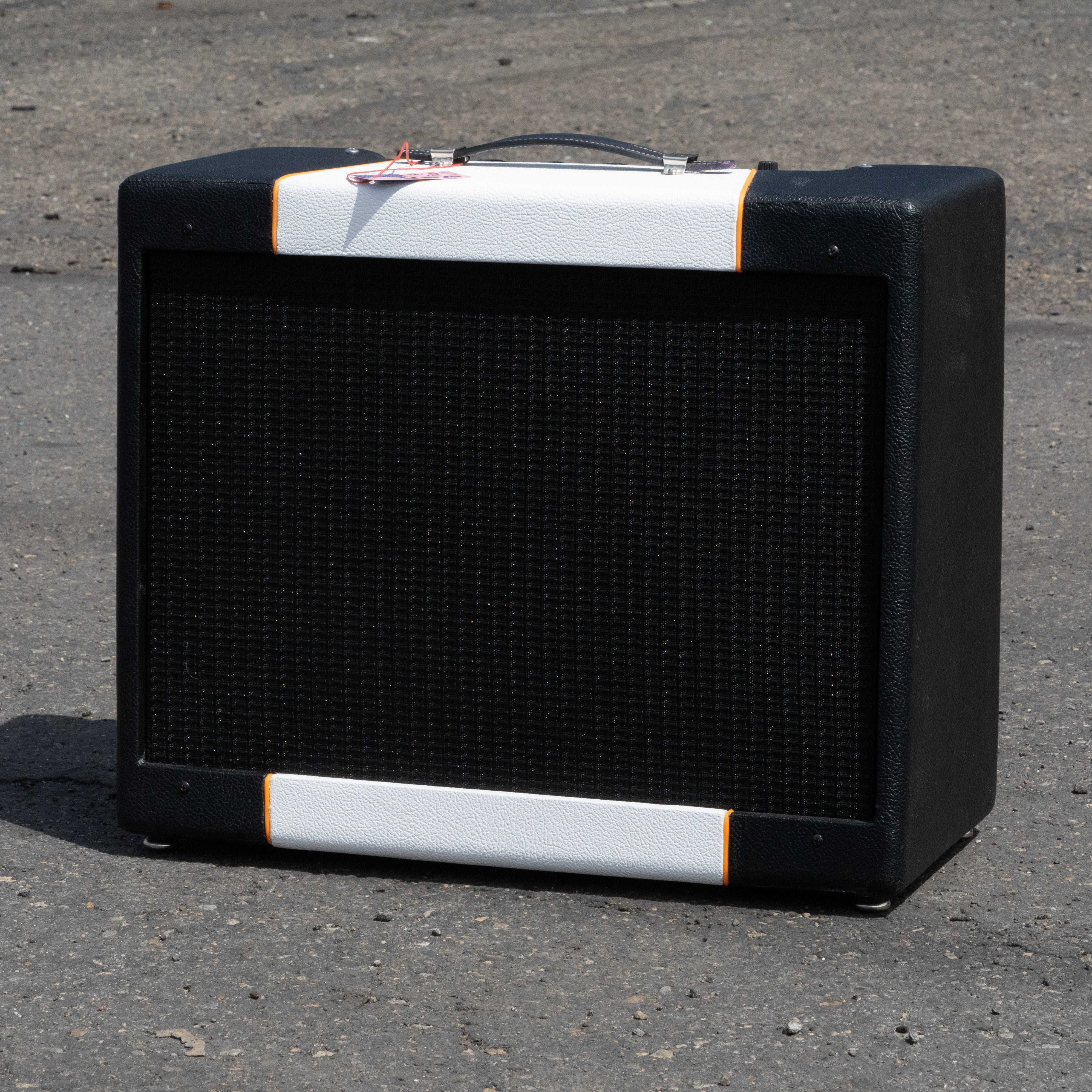 Black & White Narrow Panel 5E3 Deluxe Amplifier - Cabinet | RUBY Tubes