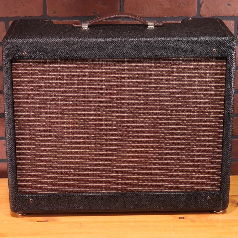 Black Tweed Narrow Panel 5e3 Deluxe/1x12 Cabinet /Nitro Lacquer.