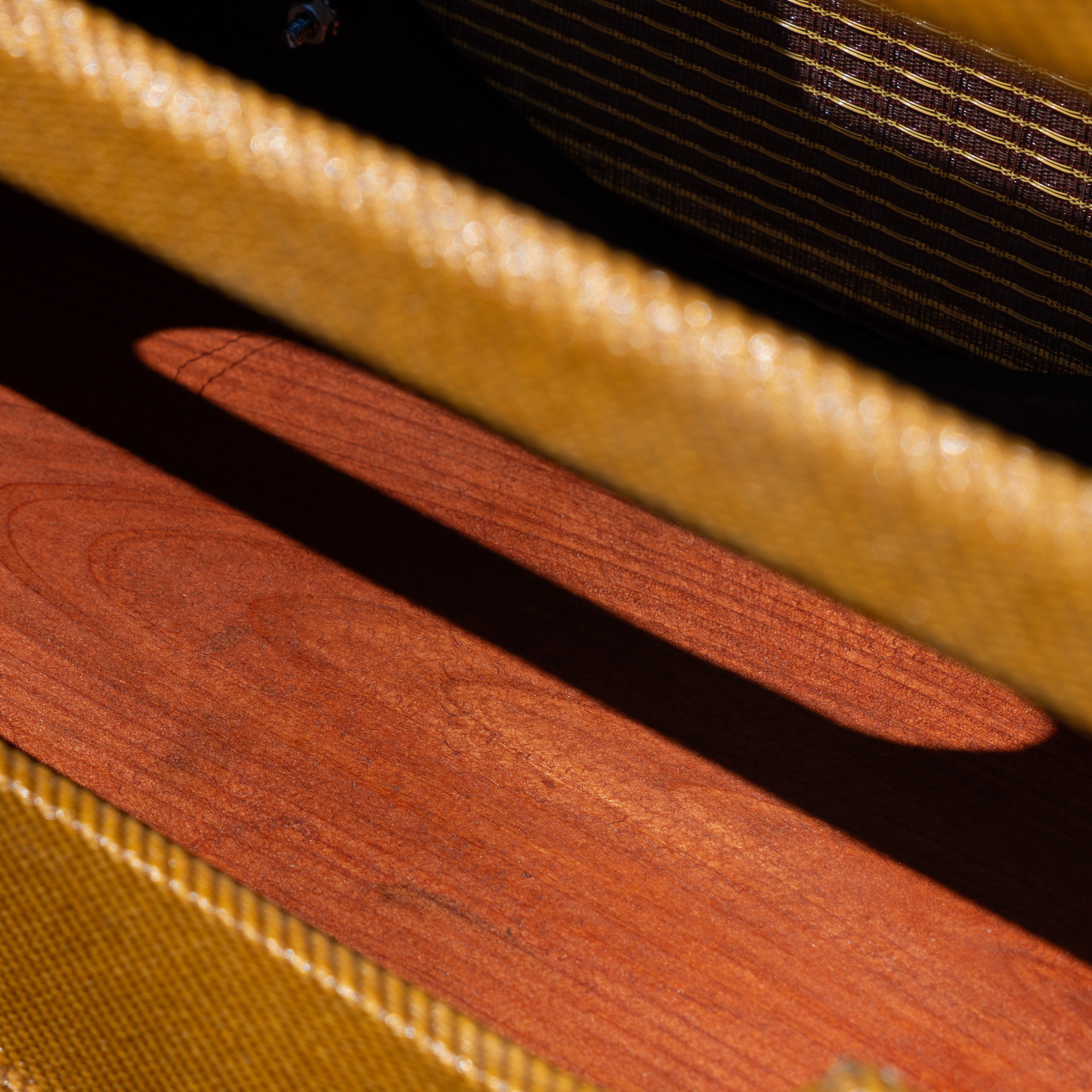 Narrow Panel 5E3 Tweed Deluxe - Amber Nitro Lacquer Cabinet